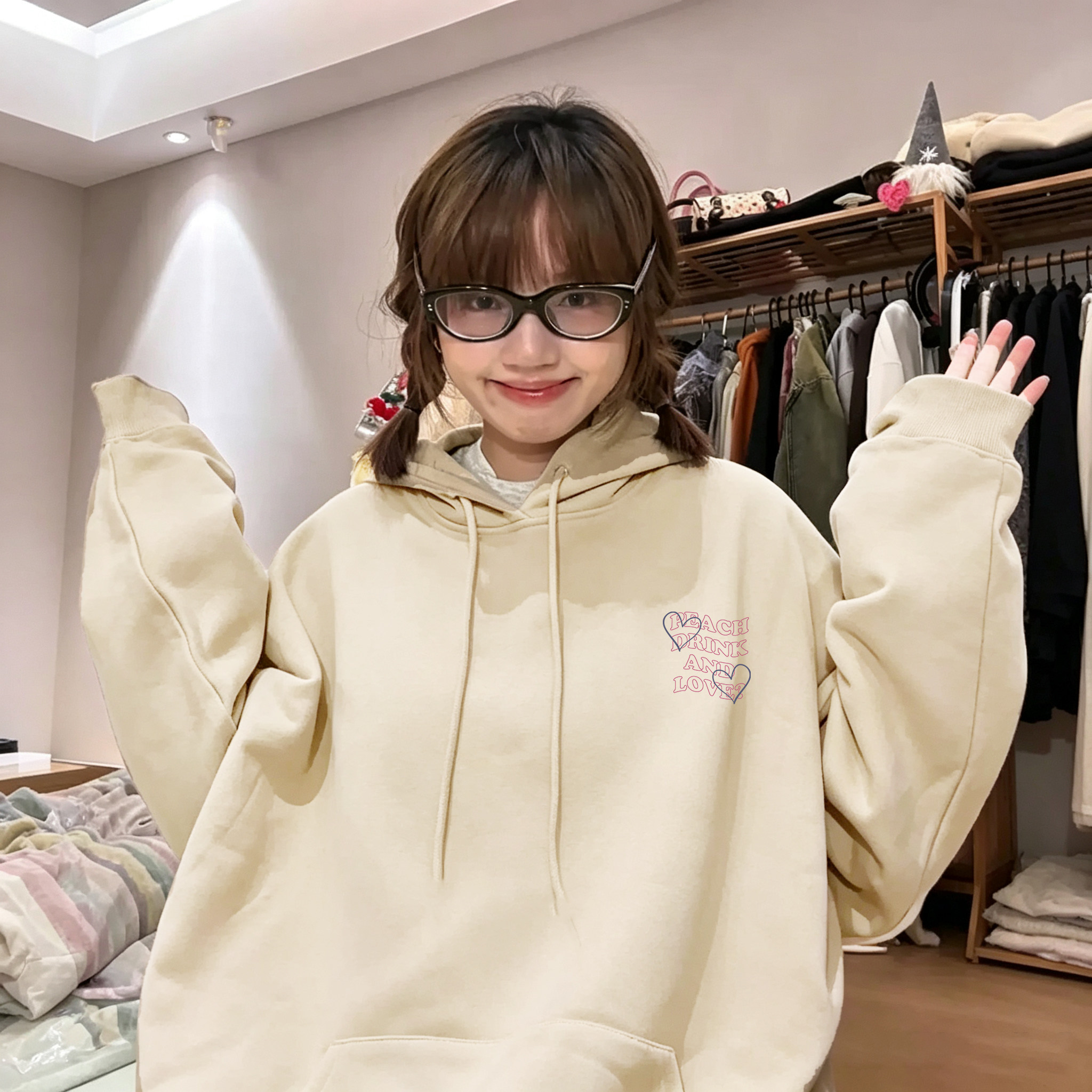 bf白色宽松慵懒风印花连帽卫衣