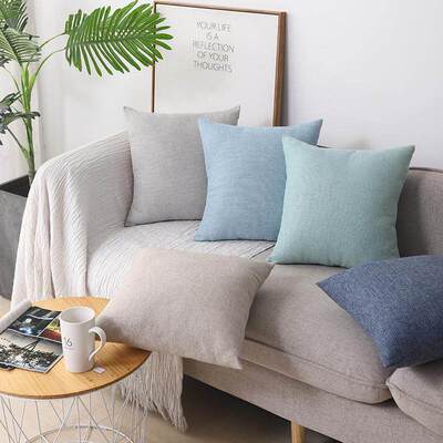 MapleLvesCushionrPwc