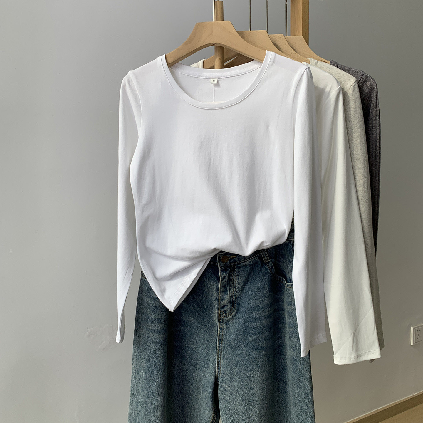 棉质低圆领打底衫女t恤长袖修身紧身纯白色基础款上衣服内搭洋气