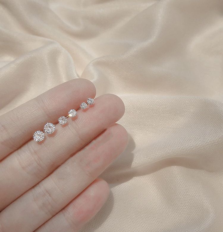 简约小钻纯银迷你耳钉防过敏百搭