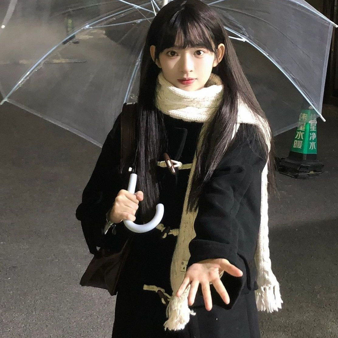 牛角扣加厚加绒呢子大衣女秋冬季校供感2025新款小个子毛呢子外套