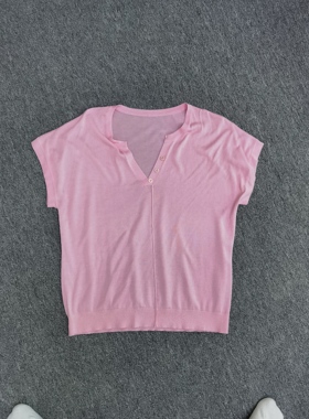 井美2026新款短袖圆领针织春夏季T恤女打底衫纽扣薄款宽松收边衣