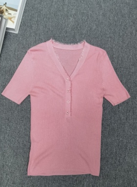 井美2026新款短袖V领针织春夏季T恤女打底衫纽扣条纹洋气宽松衣