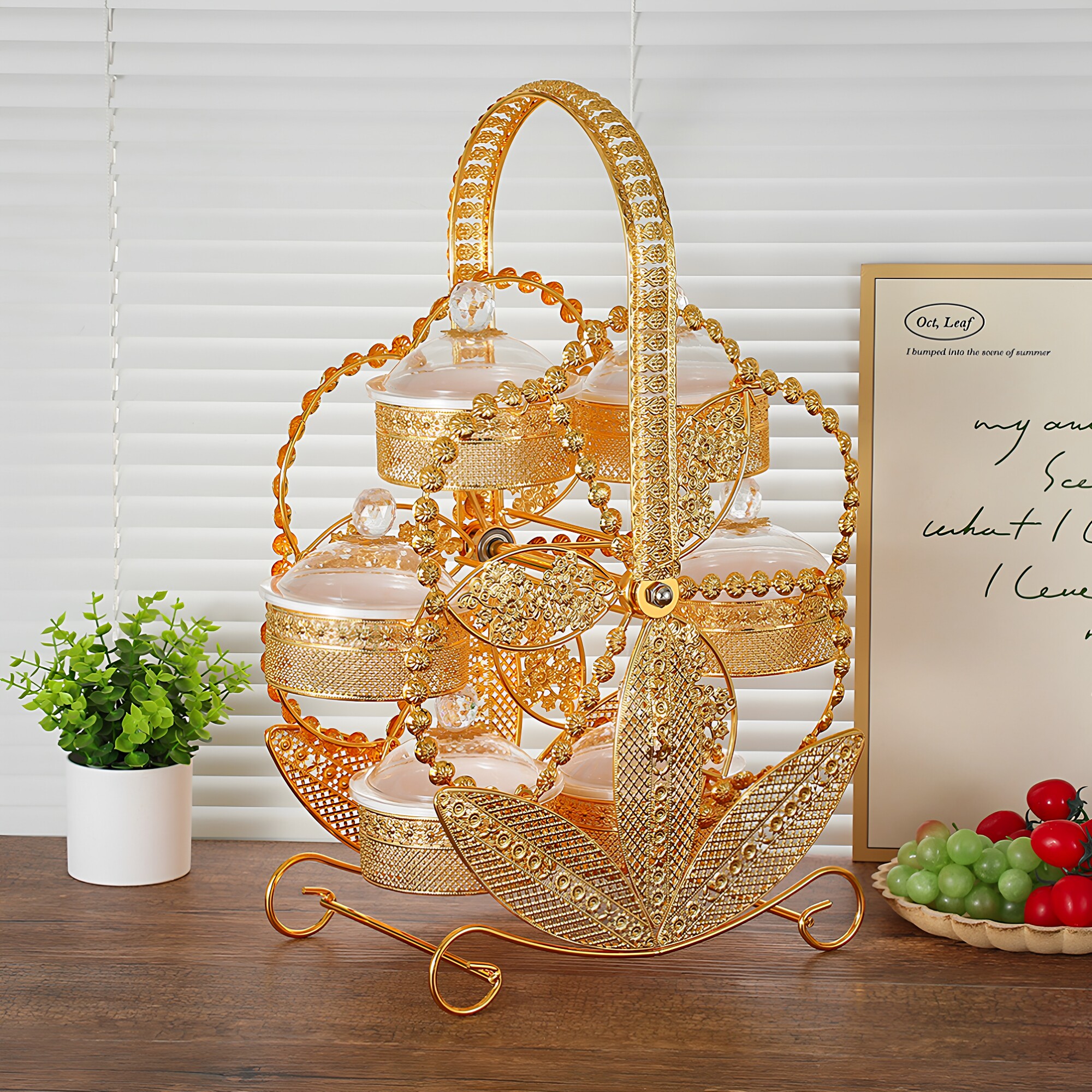 新品铁艺亚克力干果盒精美风车旋转零食盘创意客厅水果盘