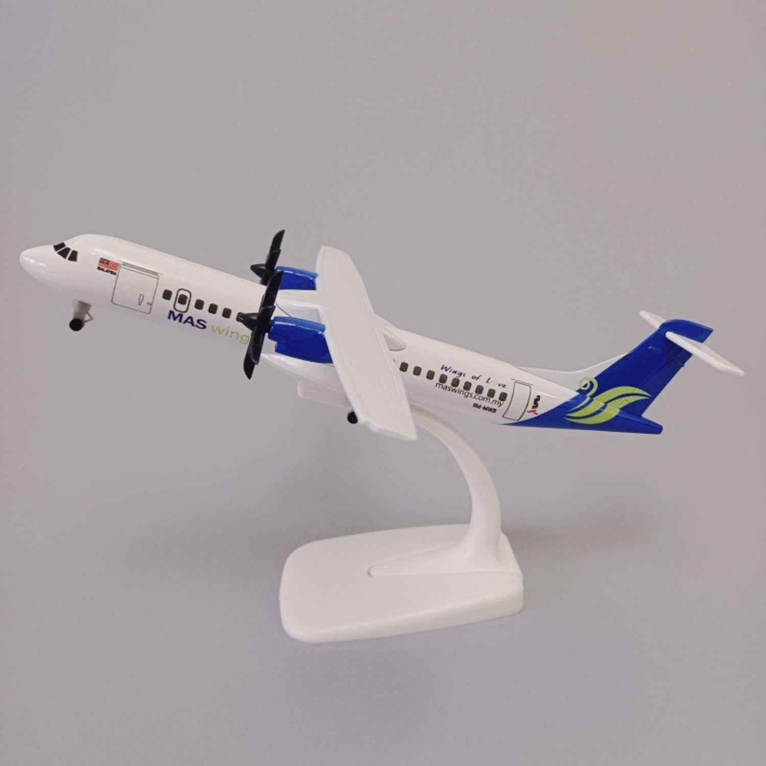 20cm东马航空MAS Wings ATR合金仿真飞机模型金属带轮子/螺旋桨