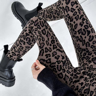 女外穿2026新款 显瘦九分小脚裤 春秋季 豹纹印花打底裤 子 薄款 鲨鱼裤