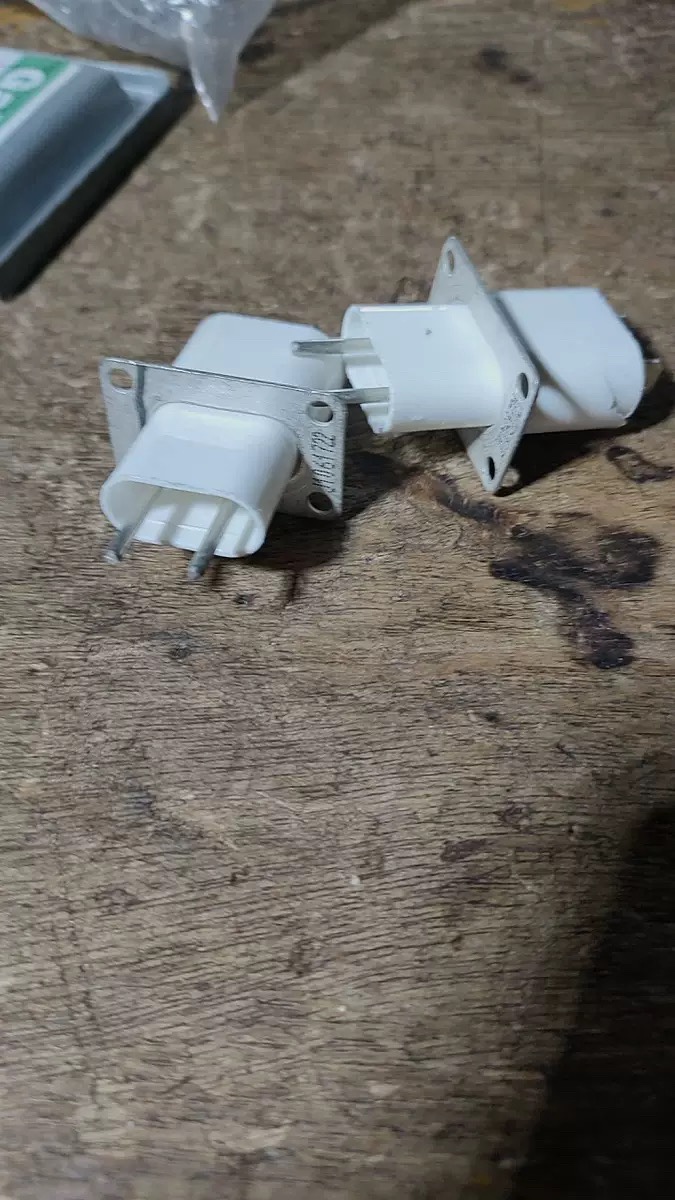 磁控管插脚插头不带螺丝