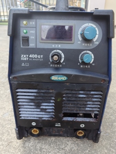 二手瑞凌ZX7-400GT工业电焊机380V，正常使用单机无配件。