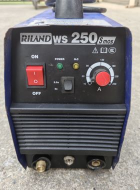 二手瑞凌WS250单用氩弧焊机220V，正常使用单机无配件。