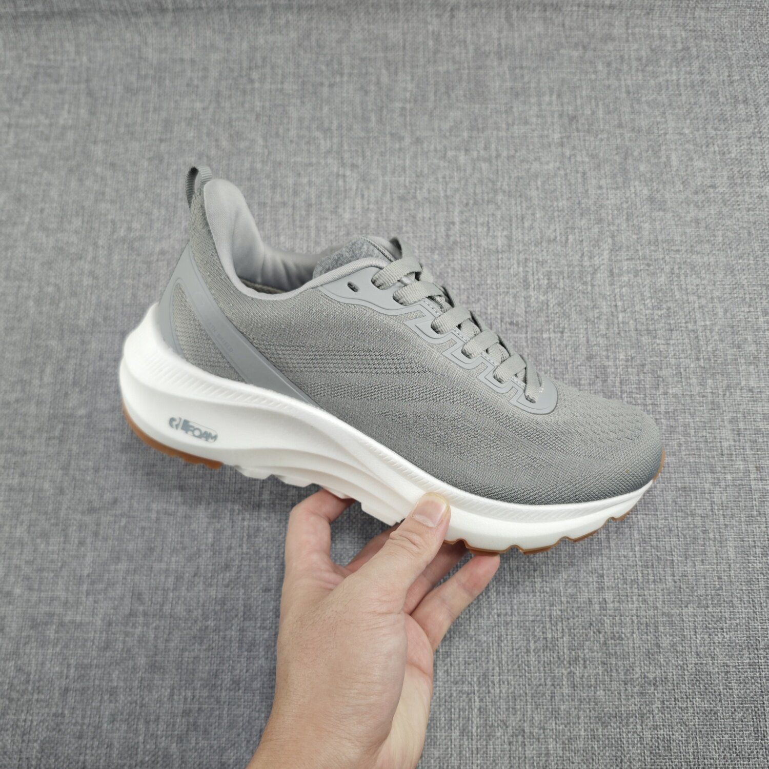 外贸日单超值四季透气网面运动鞋男女厚底防滑耐磨休闲跑步鞋轻便