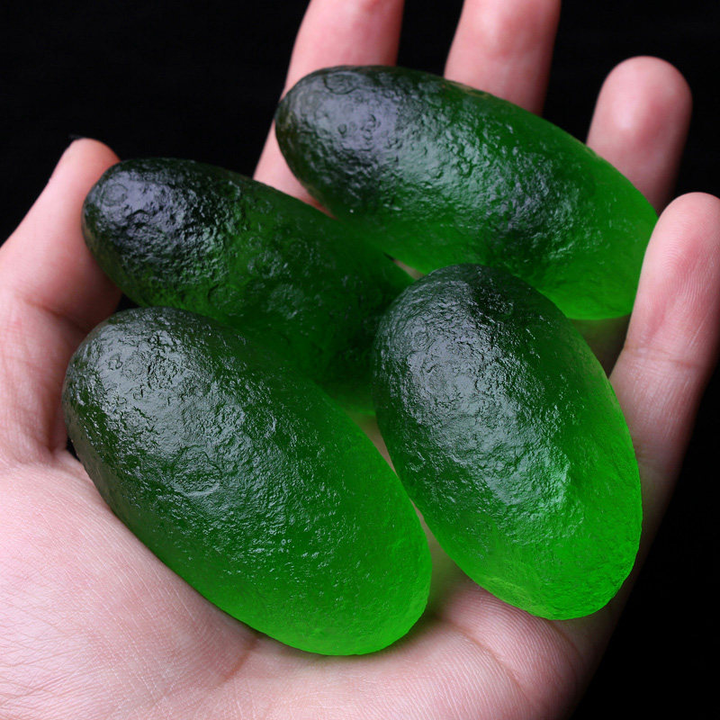 天然捷克绿陨石吊坠能量原石项坠挂件宇宙矿物标本把玩件