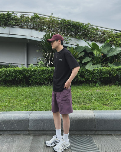 Takye24SS 基础简约标语印花Tee凉感透气速干抗皱短袖