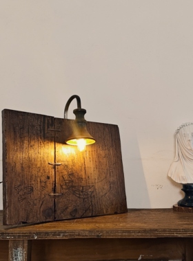 中古侘寂风复古民宿装饰氛围客厅卧室复古做旧木壁灯装饰日历挂架