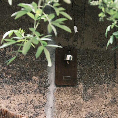 法式复古北欧实木琴谱桌面高级感中古杂志架子简约报刊阅读壁灯