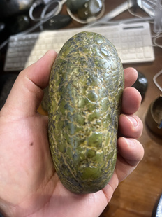 天然药王石摆件观赏石藏宝陨石玉陨石陨铁籽料手把件杀菌净化能量