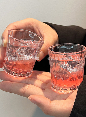 菱形钻石小酒杯透明浮雕一两白酒杯无铅加厚玻璃杯家用喝水杯酒杯