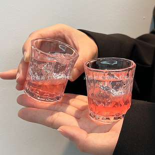 菱形钻石小酒杯透明浮雕一两白酒杯无铅加厚玻璃杯家用喝水杯酒杯