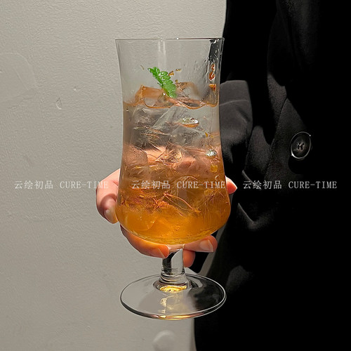 ins风玻璃高脚鸡尾酒杯