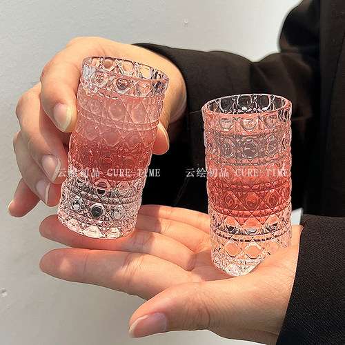 新款轻奢小酒杯浮雕加厚玻璃白酒杯酒盅小号家用一口杯烈酒宝石纹