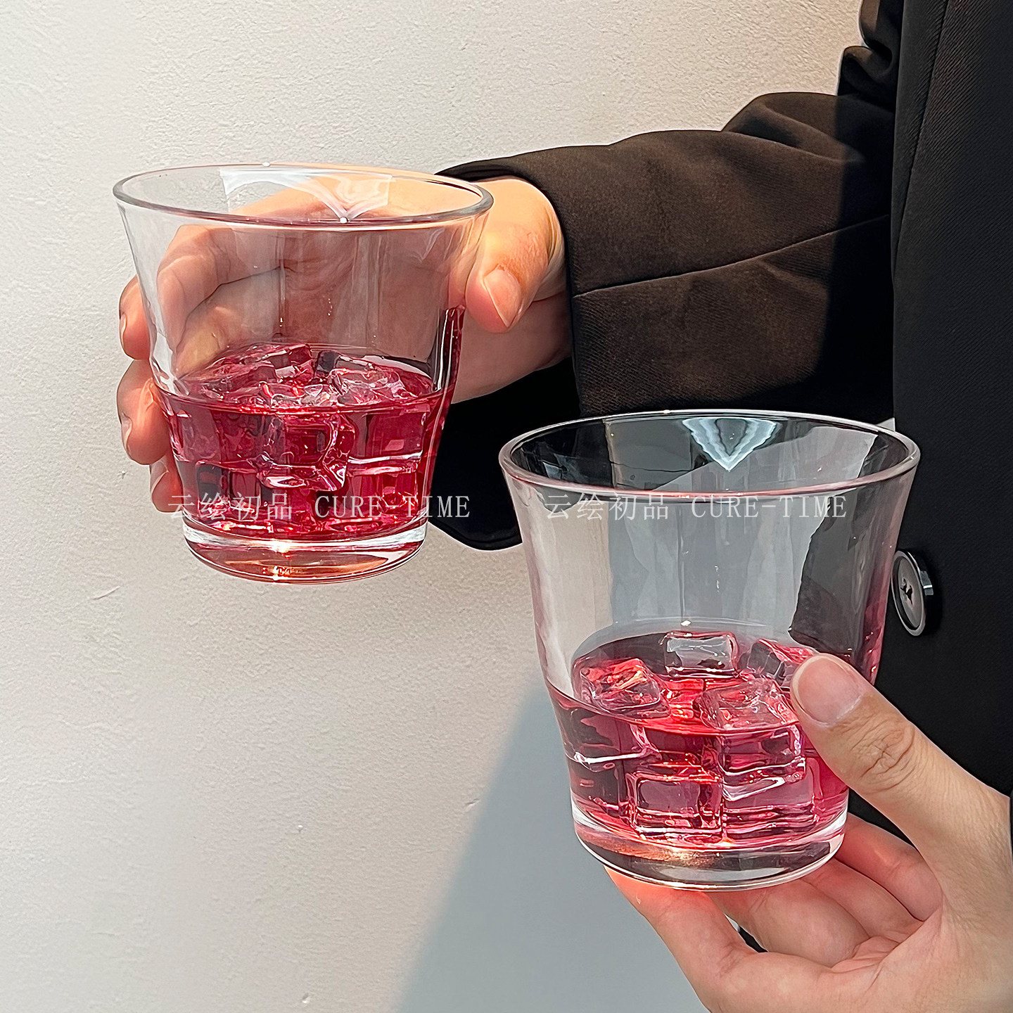 创意水波纹玻璃鸡尾酒杯