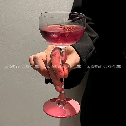 高颜值粉色少女心鸡尾酒杯创意高脚特调杯个性调酒杯甜酒杯冷饮杯