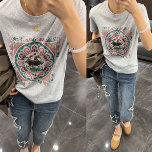 欧货2026春女时尚 T恤淑女减龄上衣百搭潮 设计感气质重工印花短袖