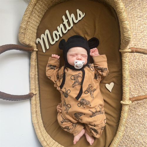 【欧美】很洋气的新生儿连体衣