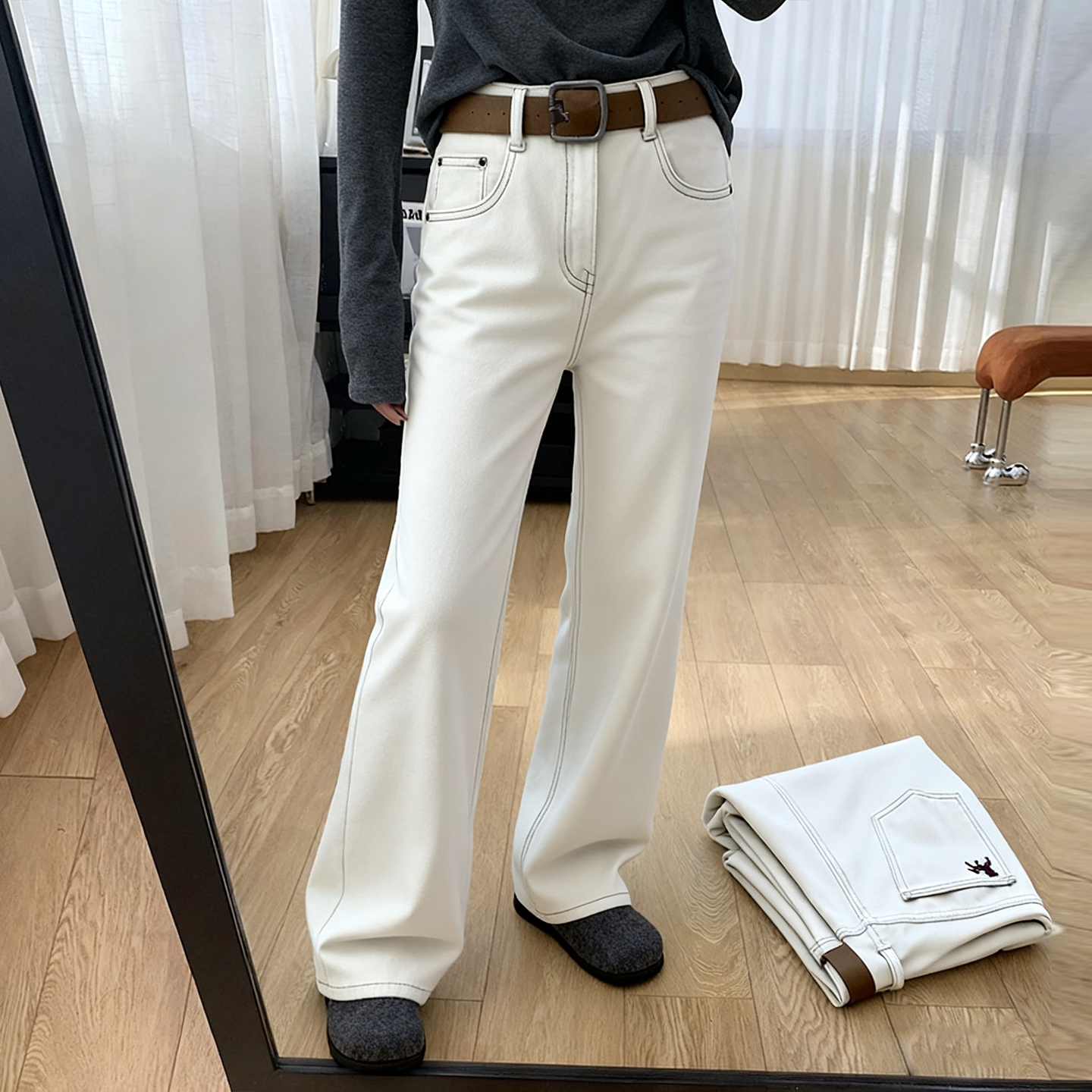 米白色加绒加厚直筒阔腿牛仔裤女
