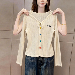韩式小众高级感彩扣v领长袖t恤女2026早春季新品时尚气质小衫上衣