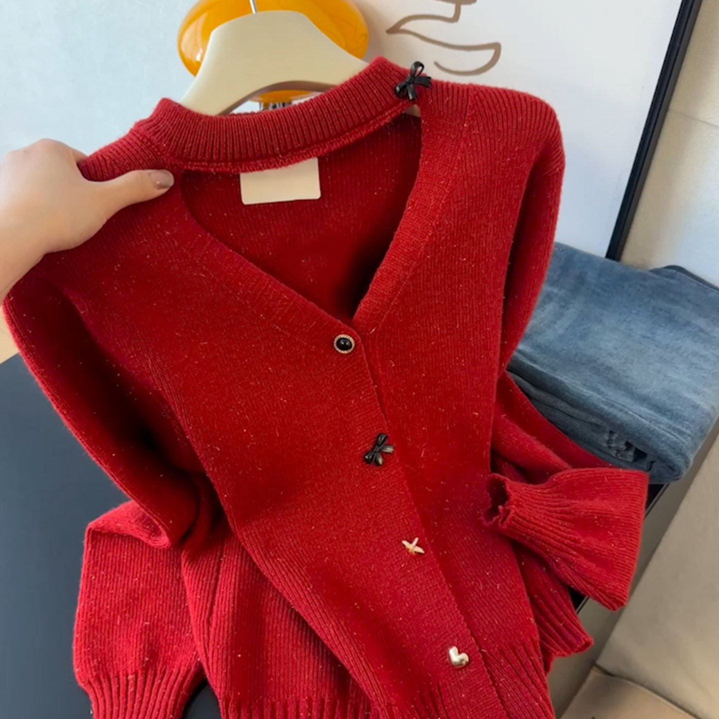 秋冬款复古新年红色v领针织开衫