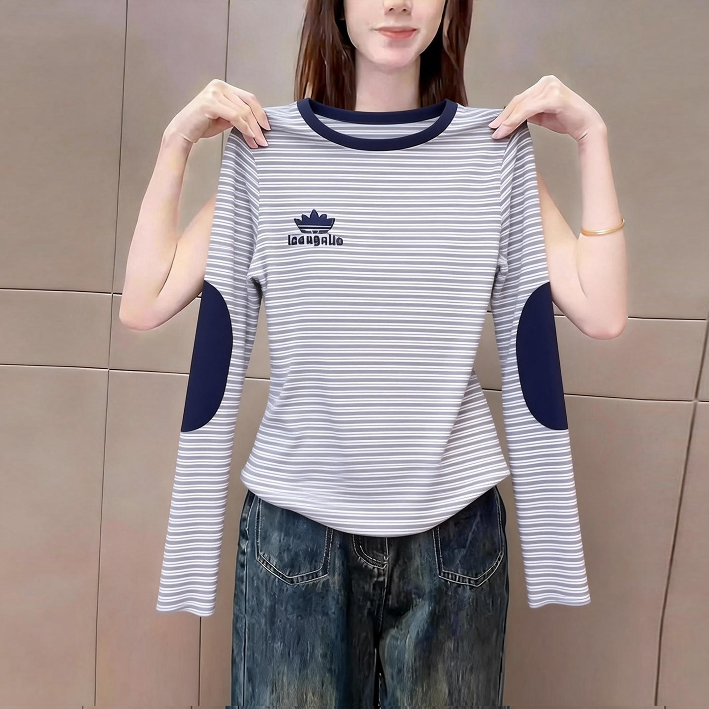 复古洋气撞色条纹圆领长袖t恤女2026春季时尚休闲百搭潮流上衣ins,女装/女士精品,大码内搭,淘宝优惠券,粉丝福利购,淘宝优惠卷