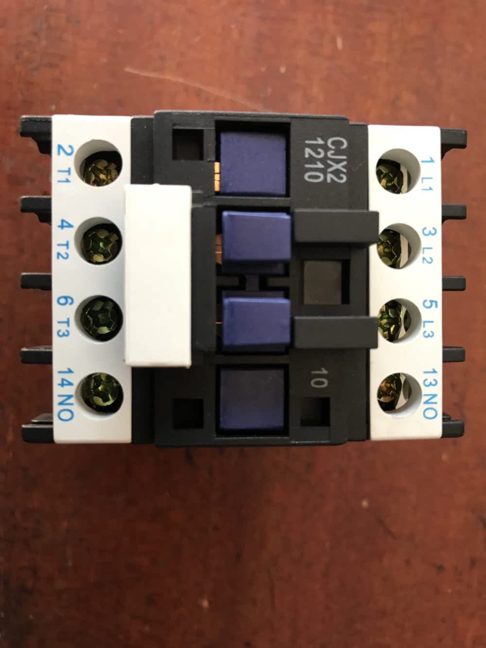 安德利品牌 cjx2-12a 1210 银触点保证 电压220v 380v 交流接触器