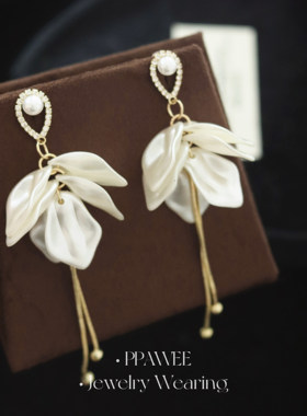 波光贝壳|法式长款流苏耳环仙气白色珍珠耳饰高级感夸张花朵耳钉