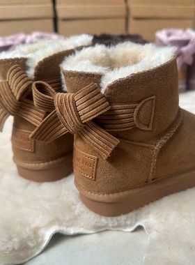 儿童雪地靴女冬季2025真皮加绒加厚雪地棉蝴蝶结棉鞋保暖防滑靴子