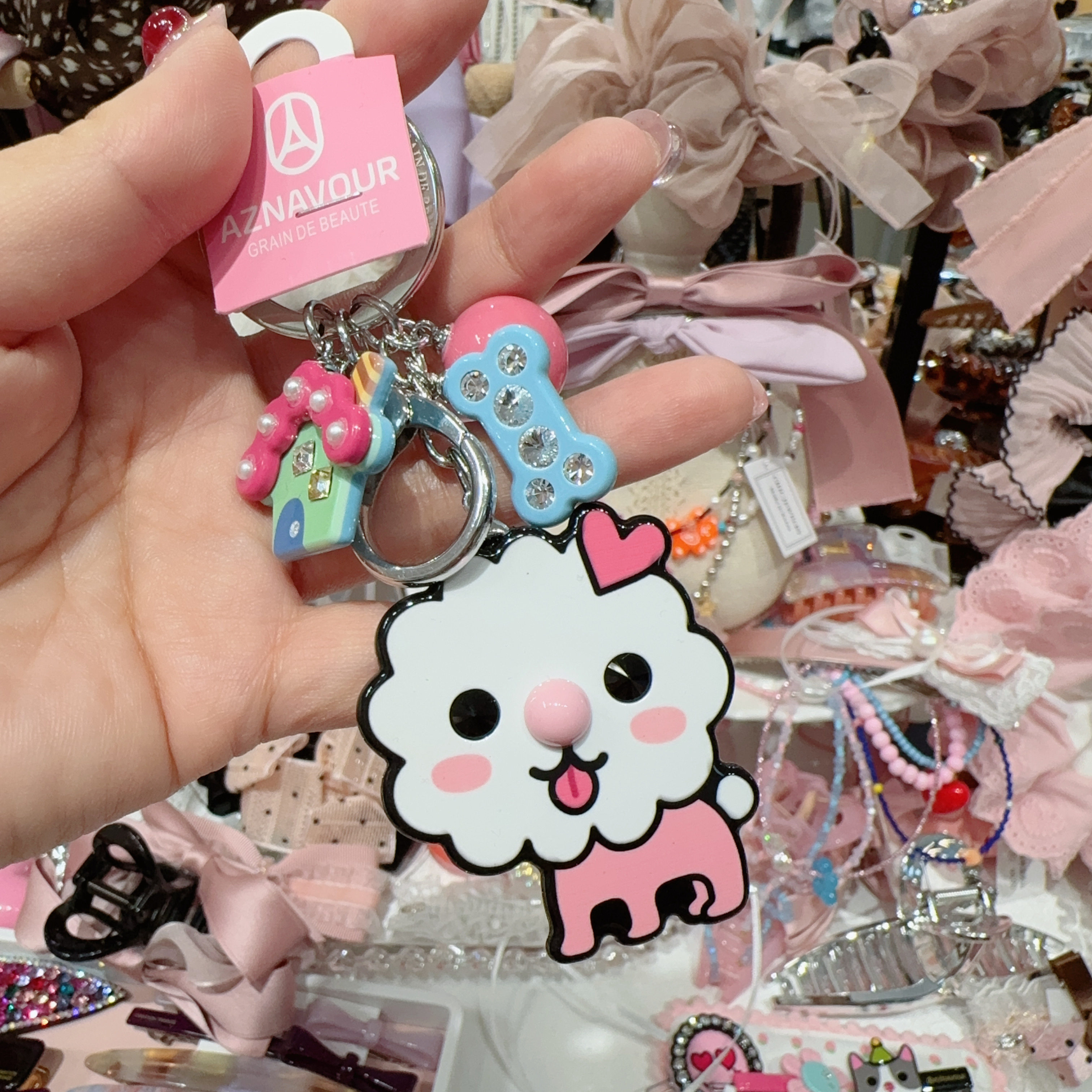 韩国饰品新款阿兹娜AZ可爱小狗水钻小骨头多巴胺色系包挂件钥匙扣