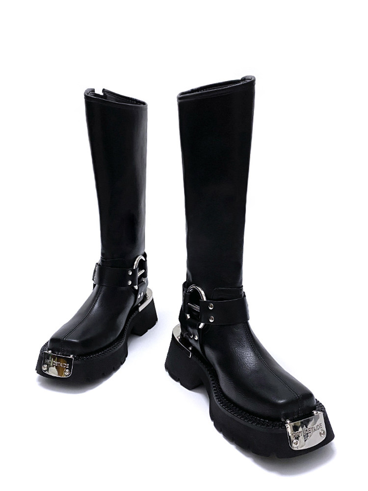 여성을위한 펑크 스타일 블랙 마틴 부츠 봄과 여름 정사각형 발가락 두꺼운 단독 서부 카우보이 부츠 틈새 디자인 라이더 오토바이 부츠