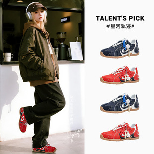 乌拉草猪皮垫阿甘鞋女2025秋季新款涡轮德训鞋休闲百搭跑步运动鞋