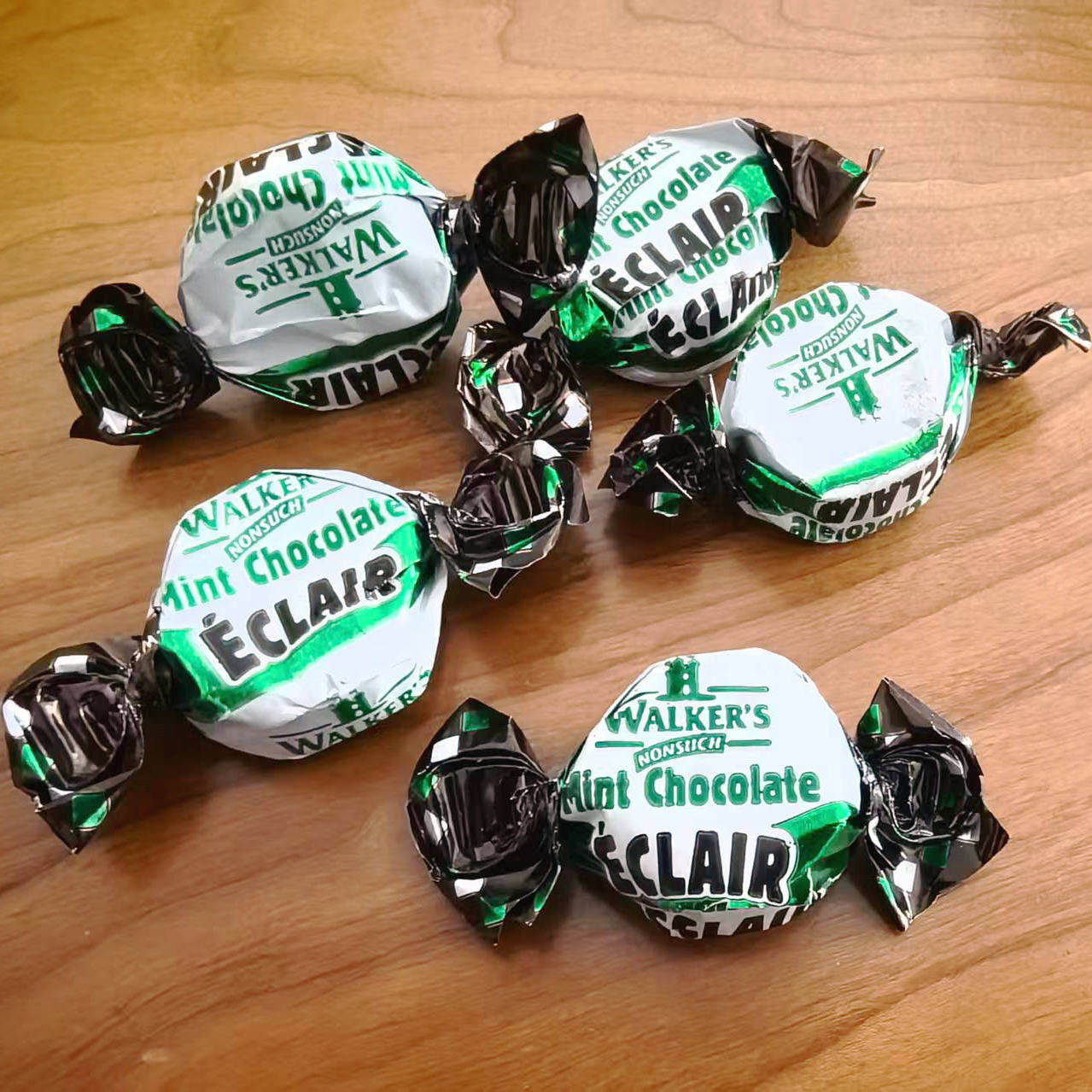 英国进口沃尔克斯太妃糖进口巧克力夹心薄荷味太妃糖散装半斤