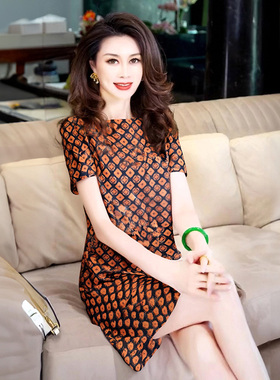 盛夏流行风格橙色格子裙气质感ootd穿搭小个子显高短袖T恤连衣裙