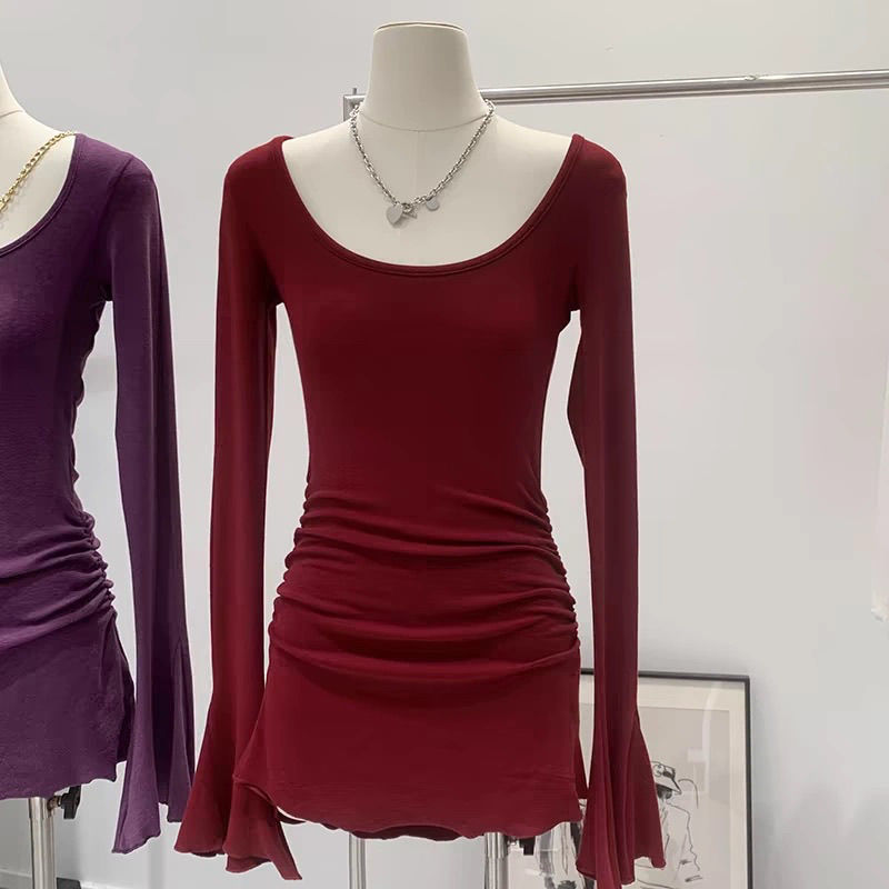 辣妹大方领喇叭袖褶皱性感打底衫中长款女修身显瘦内搭设计感上衣