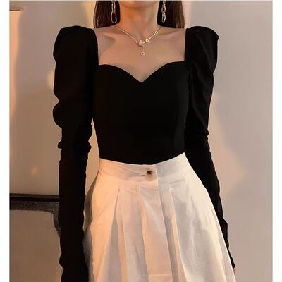 黑色法式复古方领泡泡袖上衣女显瘦锁骨设计感小众长袖辣妹v领T恤