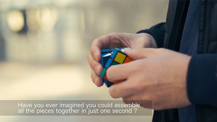 新品魔术道具 近景 魔方还原 magikub 瞬间还原魔术 视觉化