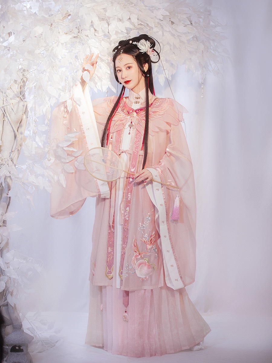 【出租】钟灵记芝芝桃桃立领云肩汉服伴娘服婚嫁演出