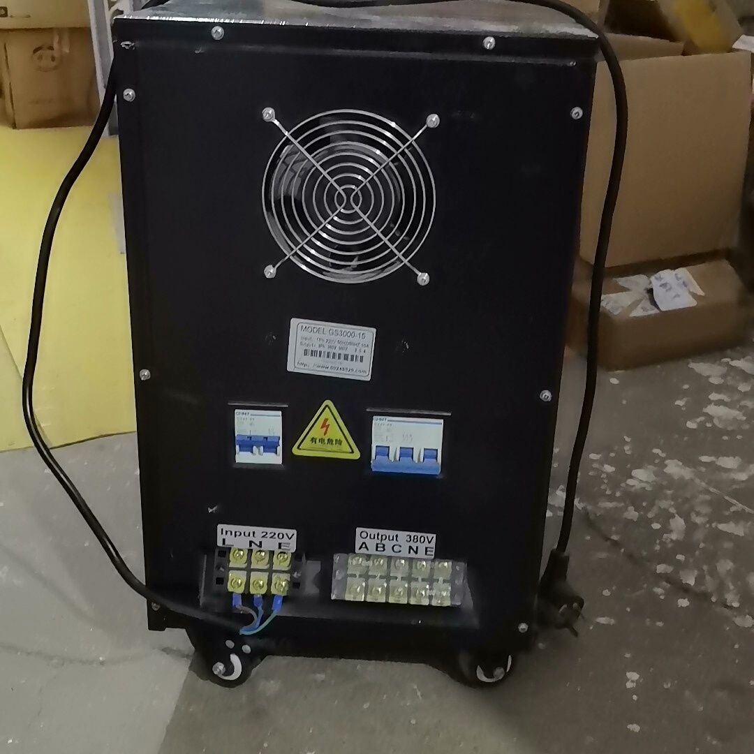 单相转三相4线正旋波逆变器     220V变380V1.5