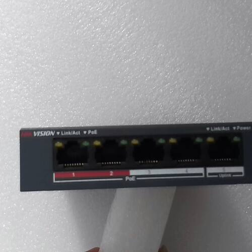 DS-3E0105P-E/M 5口POE交换机