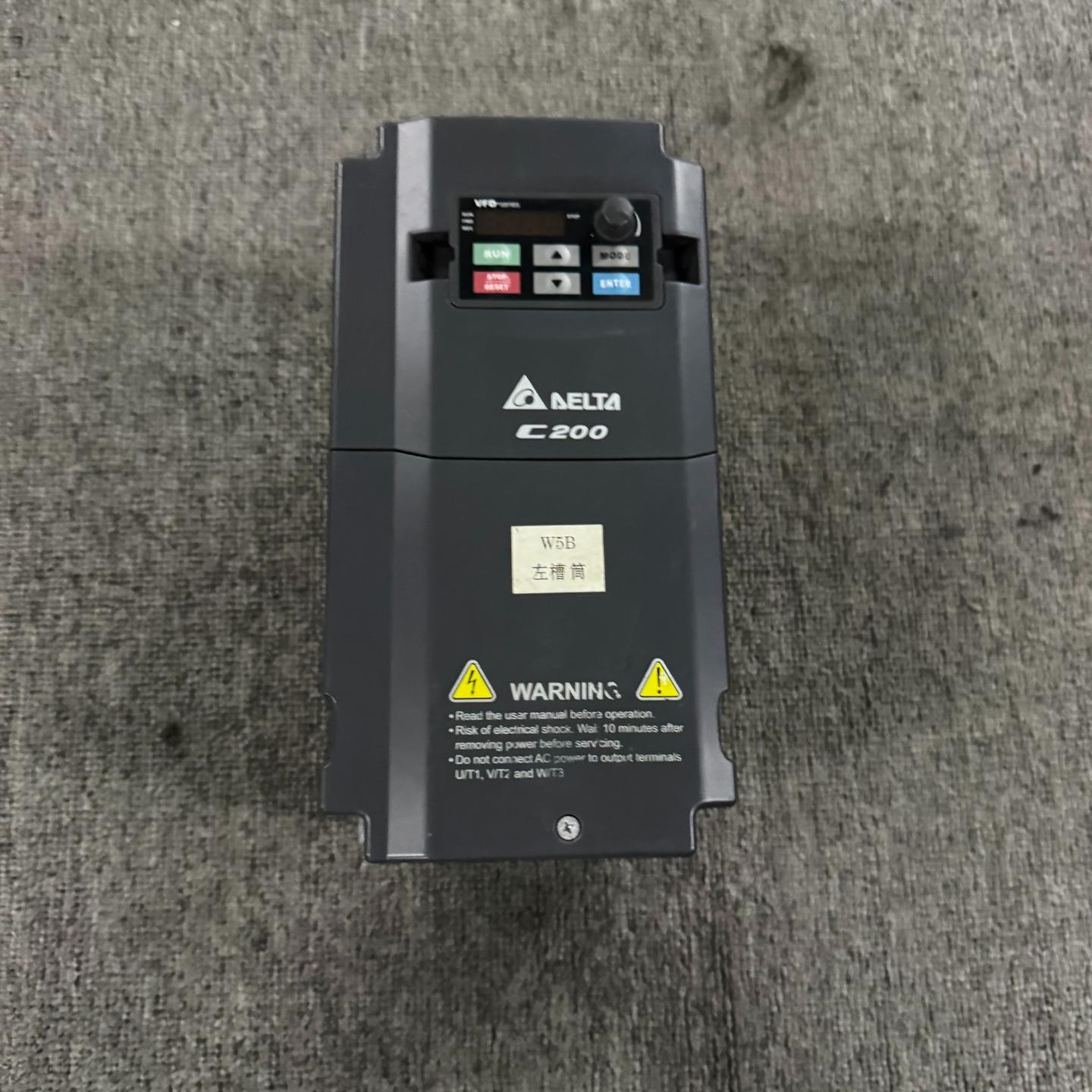 台达C200变频器 VFD055CB43B-20 5.5KW