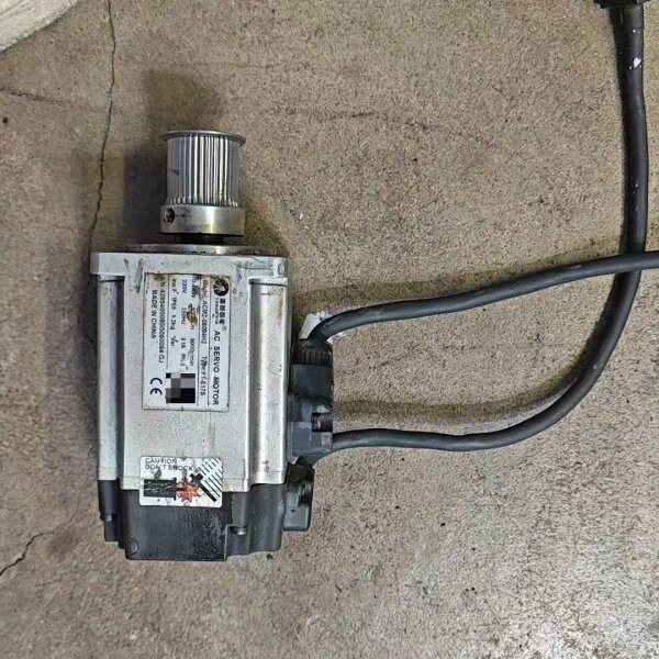 雷赛伺服电机ACM1S-06004H2实拍现货  成色包好