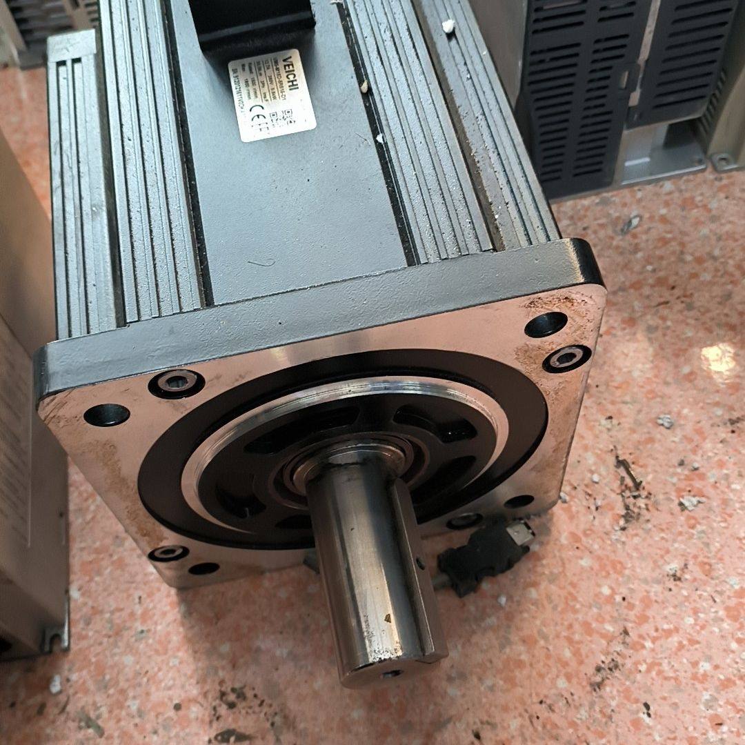 伟创5.5KW伺服电机 型号VM5-M18D-5R515-D