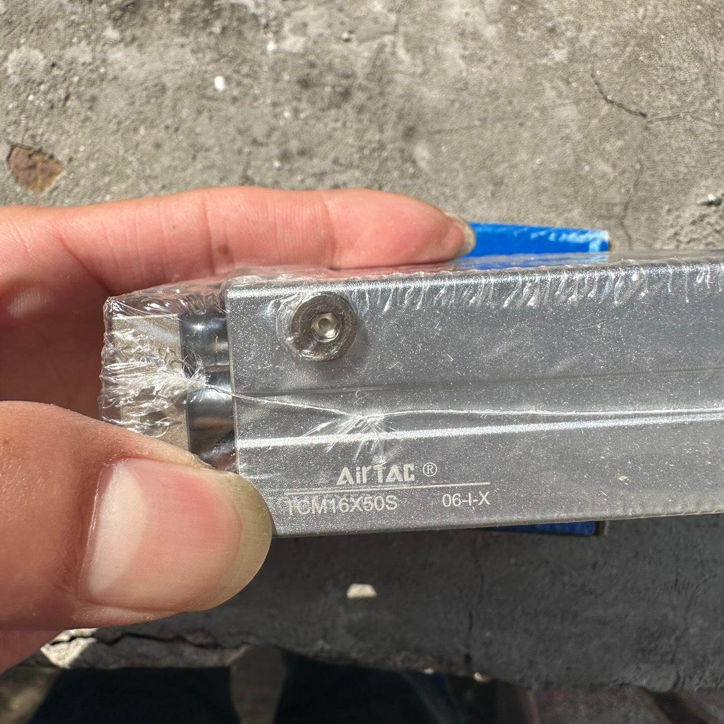 三轴气缸TCM16X50S      激光