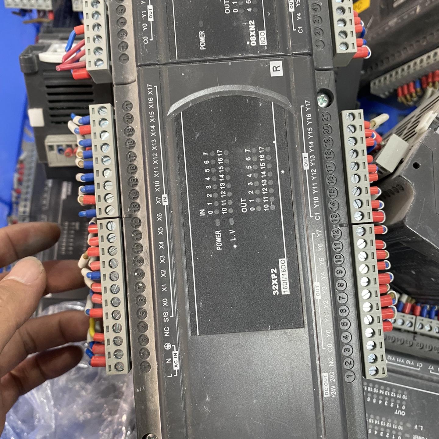 DVP08XN211R台达PLC